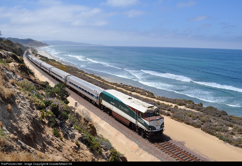 Поезда калифорния. Амтрак Калифорния. Amtrak f40ph. Поезд Амтрак Калифорния. F 40 Amtrak.