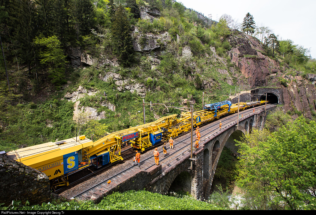 RailPictures.Net Photo: 9985 931 1000 Untitled PUMA-S at Wassen,  Switzerland by Georg Trüb