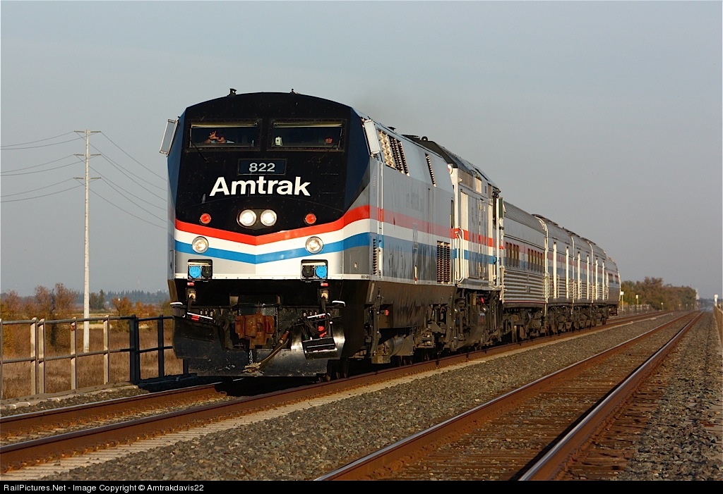 This train. Ge p40dc. Amtrak 822. Пико Амтрак. Amtrak 50 years.