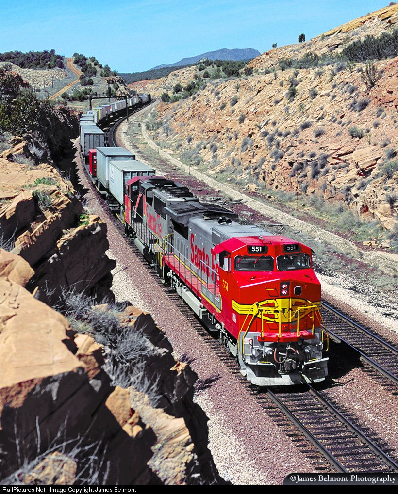 Железные дороги сша. Railcar железная дорога. Santa Fe Railway. Santa Fe поезд. Поезда Америки.